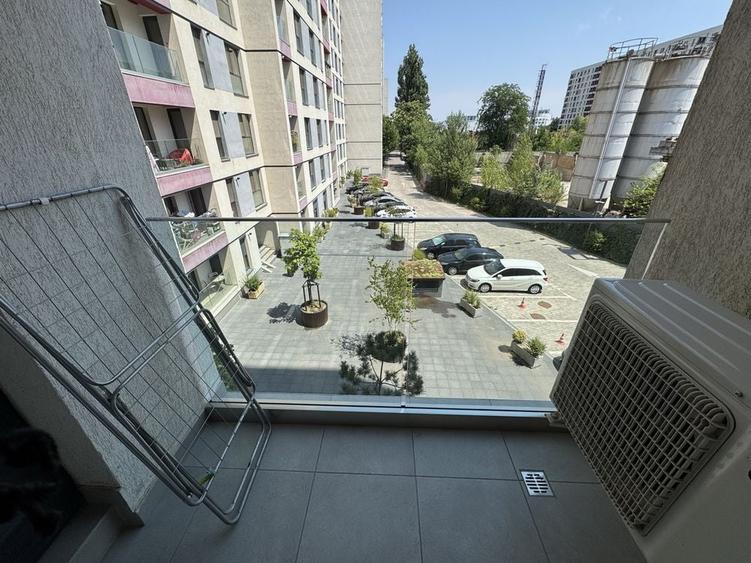 Garsonieră decomandată în Central