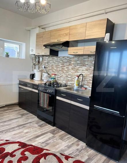 Apartament cu 3 camere semidecomandat, mobilat în Gării