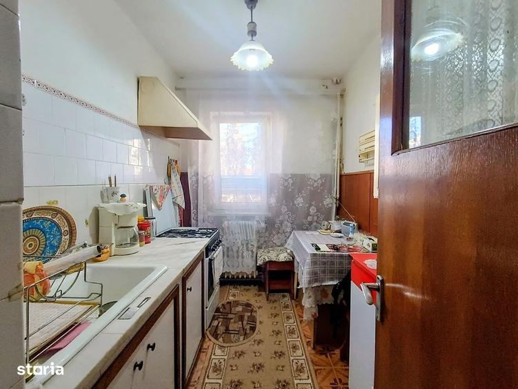 Apartament cu 3 camere în Traian