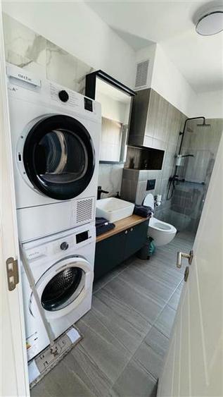Apartament cu 2 camere decomandat, mobilat în Sud