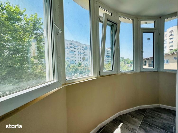 Apartament cu 3 camere în Apărătorii Patriei