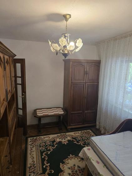 Apartament cu 3 camere decomandat în Matei Basarab