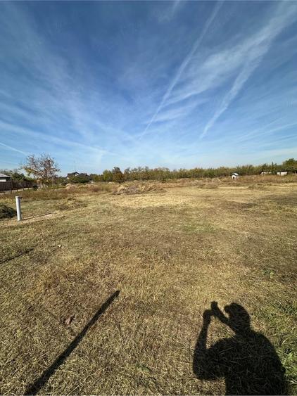 Teren de 3500 mp, în Poiana Lacului