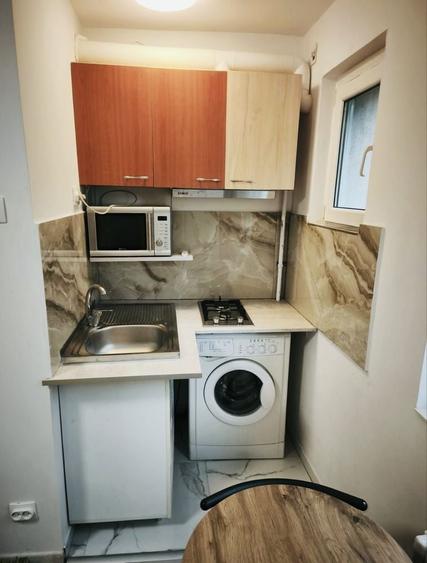 Apartament cu 2 camere nedecomandat în Central