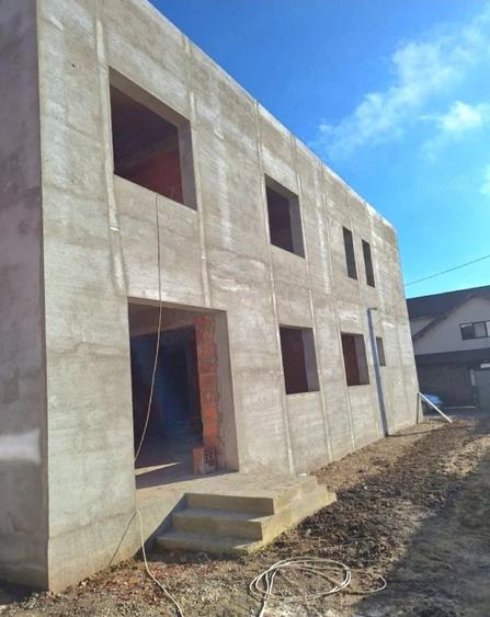 Casă cu Teren 400 Mp în Utvin