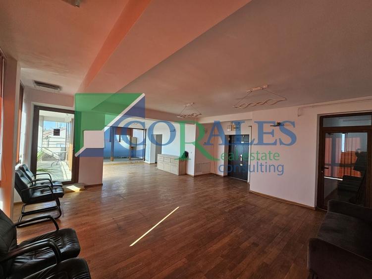 Apartament cu 3 camere decomandat în Fabric