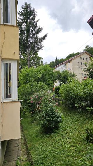 Apartament cu 2 camere decomandat, mobilat în Predeal
