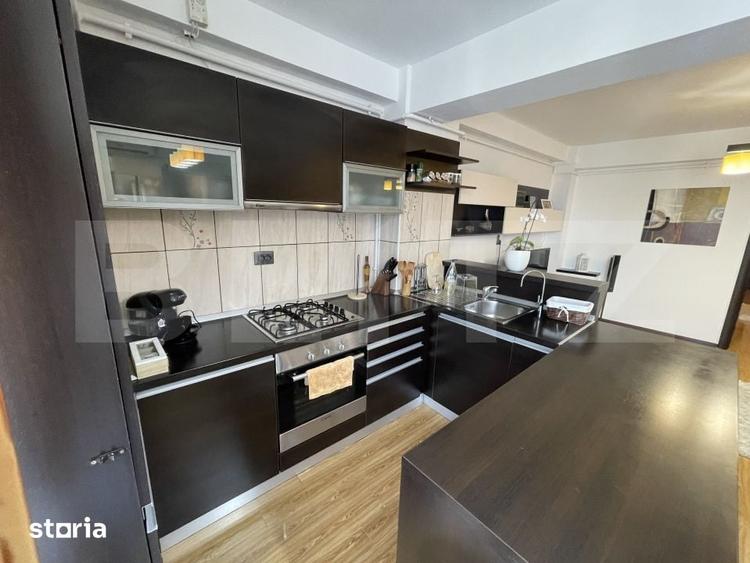 Apartament cu 3 camere decomandat în Siloz