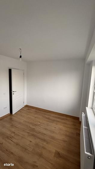 Apartament cu 2 camere în Viziru 3