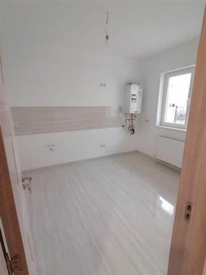 Duplex cu 4 camere cu Canalizare în Alexandriei