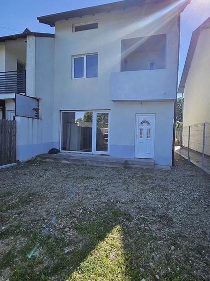Casă cu Teren 154 Mp în Central
