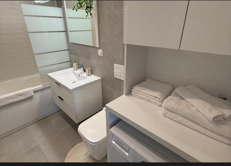Apartament cu 2 camere, mobilat în Pipera