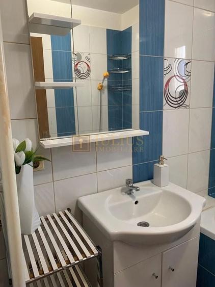 Apartament cu 3 camere decomandat, mobilat în Dumbrăvița