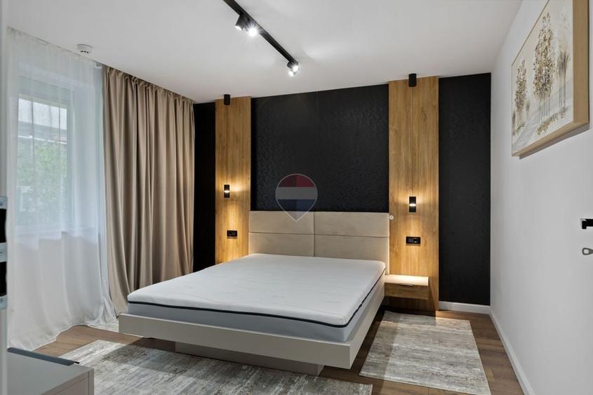 Apartament cu 2 camere decomandat în Podgoria