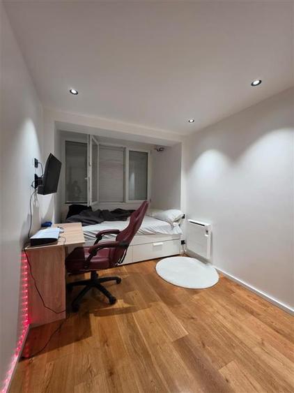 Apartament cu 3 camere semidecomandat în Ultracentral