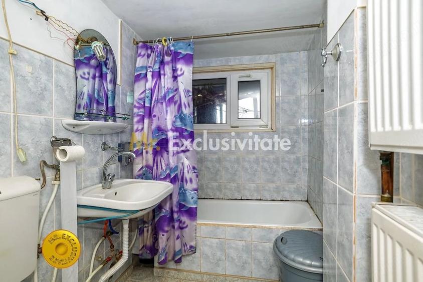 Casă cu 4 camere cu Teren 5232 Mp în Căldăraru