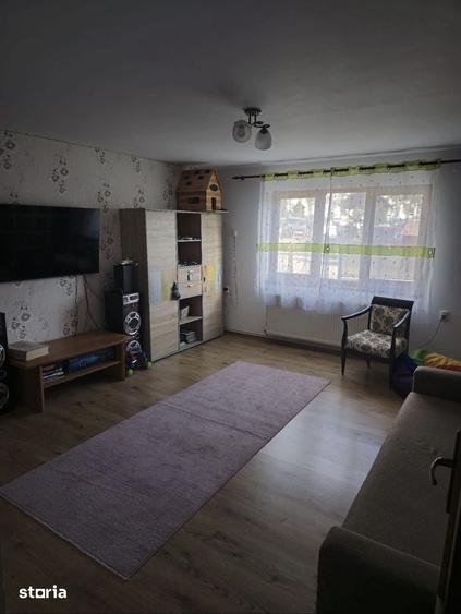 Casă cu 5 camere cu Teren 768 Mp în Central