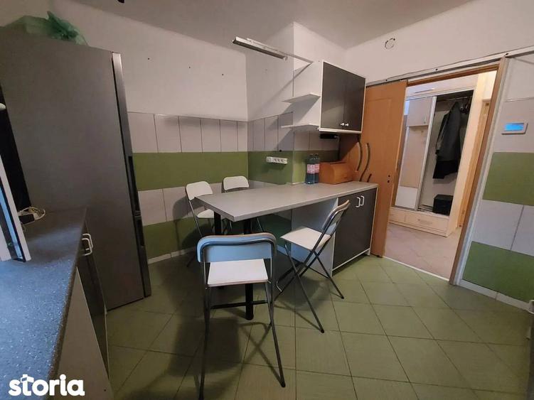 Apartament cu 3 camere decomandat, mobilat în 13 Septembrie