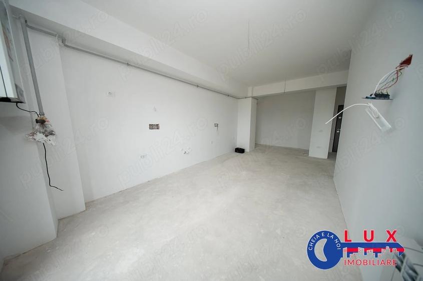 Apartament cu 2 camere decomandat în E3