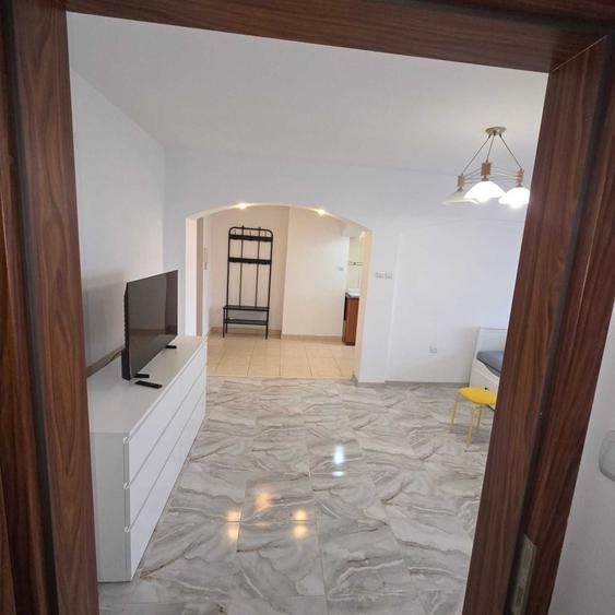 Apartament cu 2 camere semidecomandat în Nord