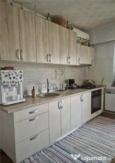 Apartament cu 2 camere decomandat în Soarelui