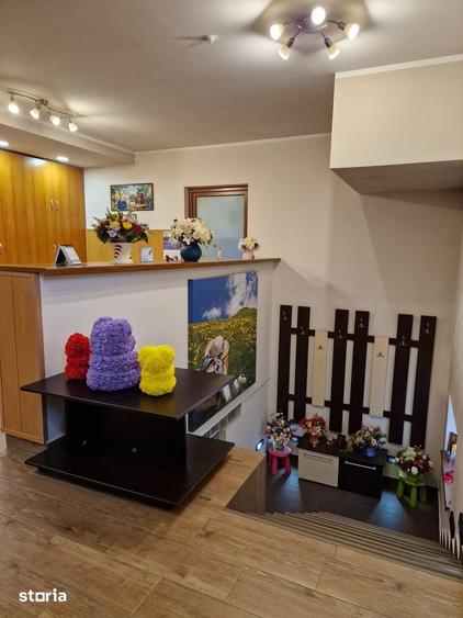 Casă cu Teren 906 Mp în Central