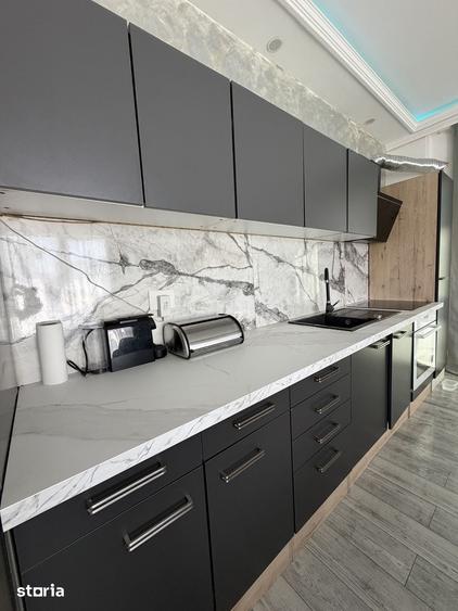 Apartament cu 4 camere decomandat în Iosia