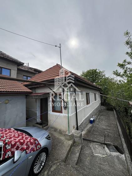 Casă individuală cu 3 camere cu Canalizare în Sud