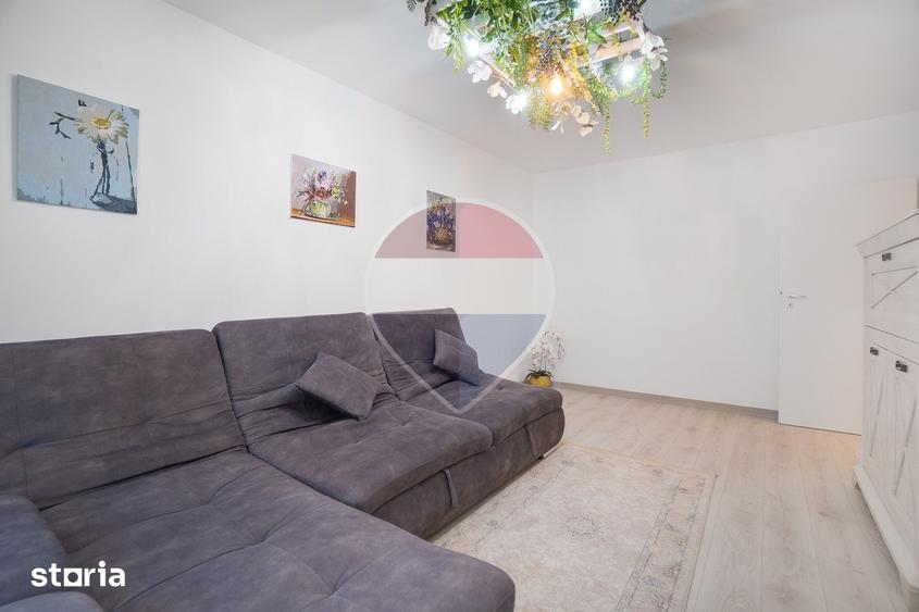 Apartament cu 2 camere decomandat în Tractorul