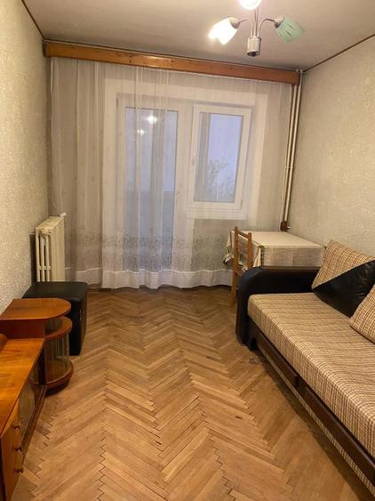 Apartament cu 3 camere decomandat în George Enescu