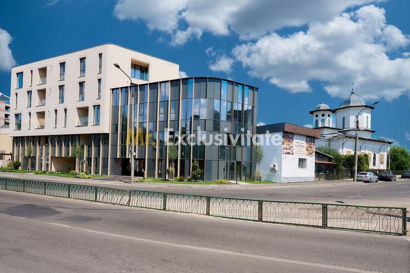 Apartament cu 3 camere decomandat în Central
