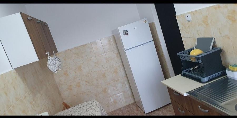 Casă cu 2 camere în Central