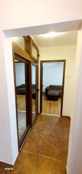 Apartament cu 2 camere decomandat, mobilat în Tei