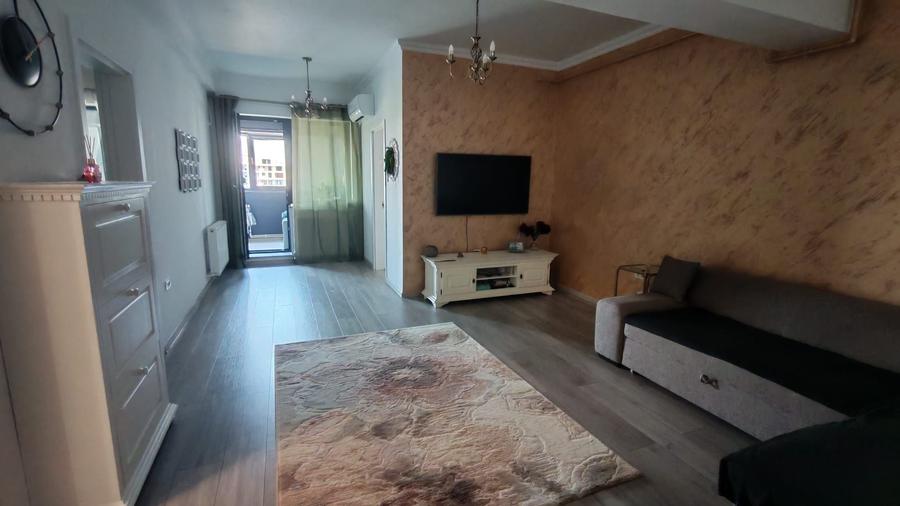 Apartament cu 2 camere semidecomandat în Far
