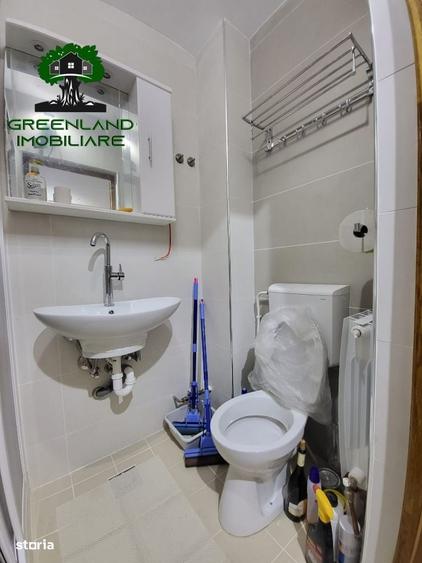Apartament cu 4 camere decomandat în Copou