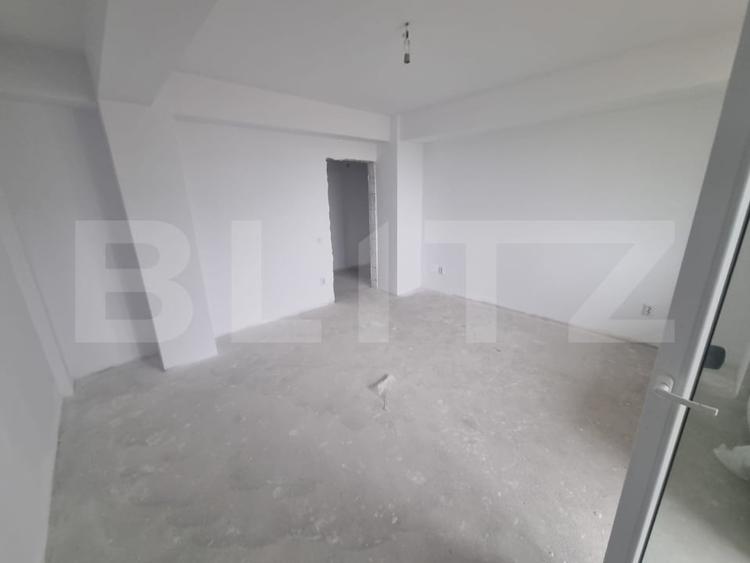 Apartament cu 2 camere decomandat în Exterior Est