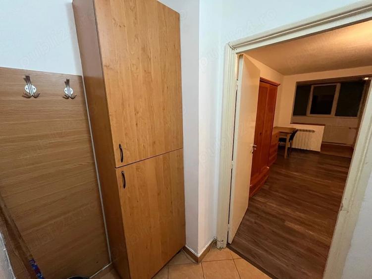 Garsonieră semidecomandată în Titan