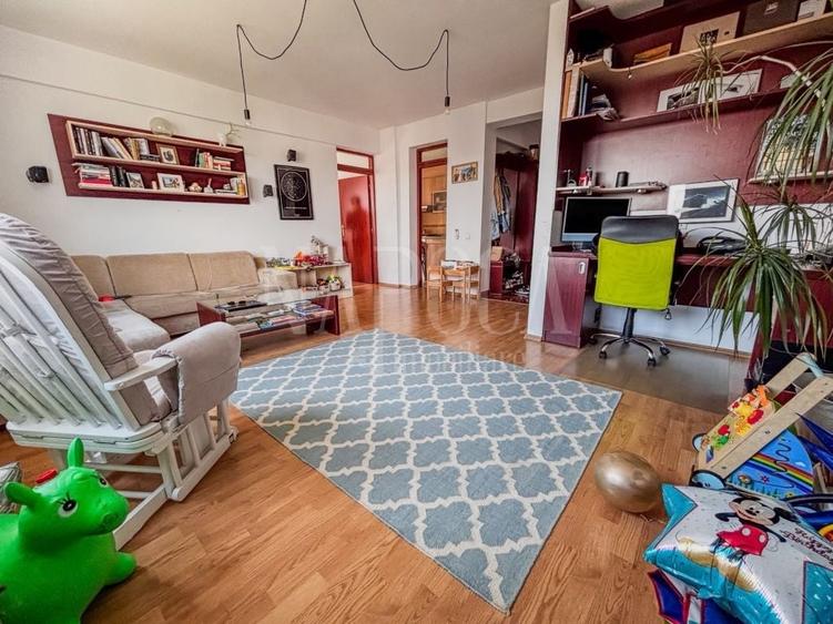 Apartament cu 2 camere semidecomandat în Mărăști