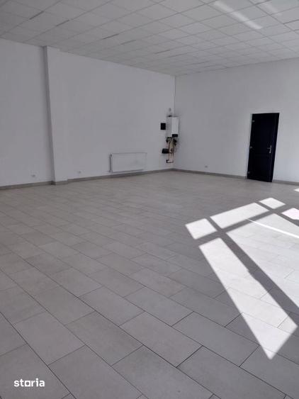 Spațiu comercial, de 180 mp, în Volovăț