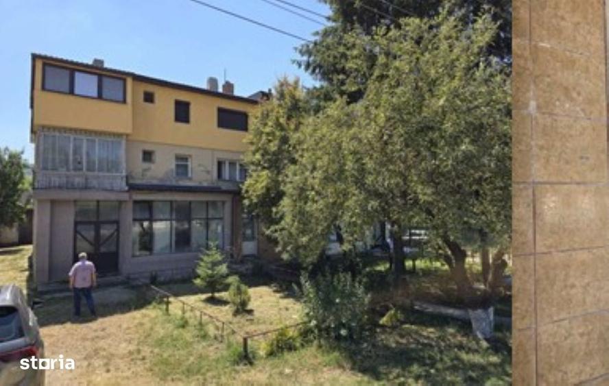 Spațiu comercial, de 37 mp, în Câmpuri
