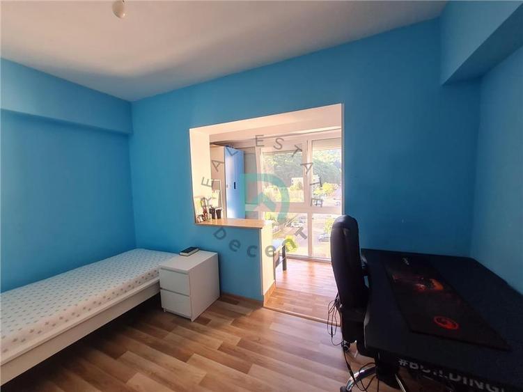 Apartament cu 3 camere decomandat, mobilat în Răcădău