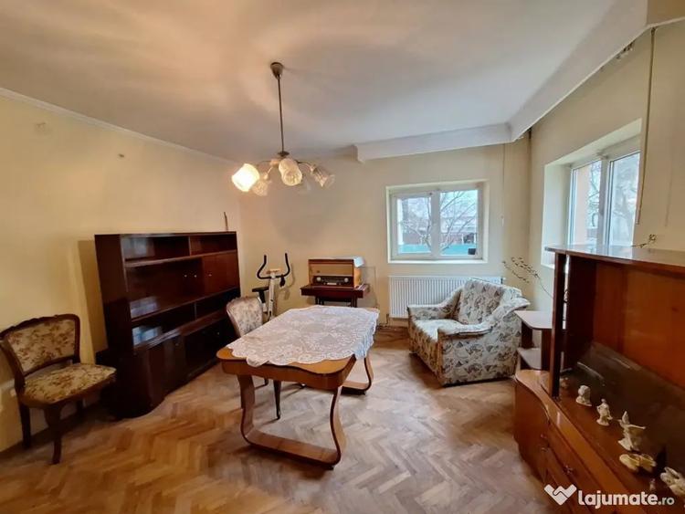 Casă cu 3 camere cu Teren 183 Mp în Central