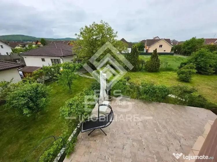 Casă cu 7 camere cu Teren 1200 Mp în Unirea