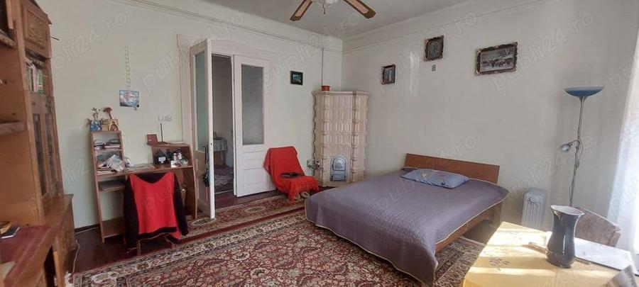 Casă cu 5 camere cu Teren 2500 Mp în Bod