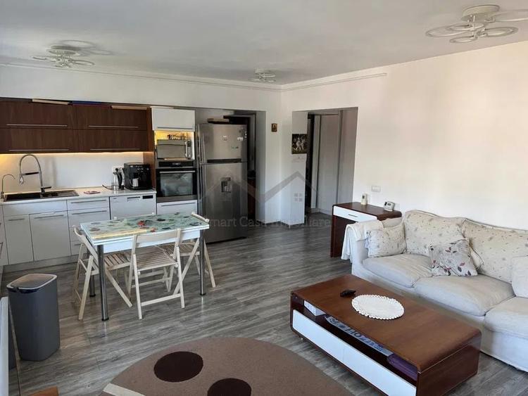 Apartament cu 3 camere semidecomandat, mobilat în Păcurari