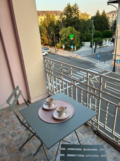 Apartament cu 2 camere decomandat în Ultracentral