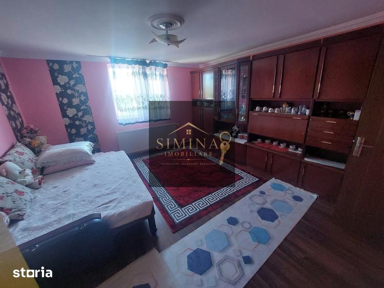 Casă cu 5 camere cu Teren 950 Mp în Central