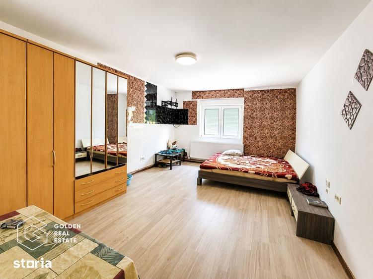 Casă cu 4 camere cu Teren 1224 Mp în Barațca