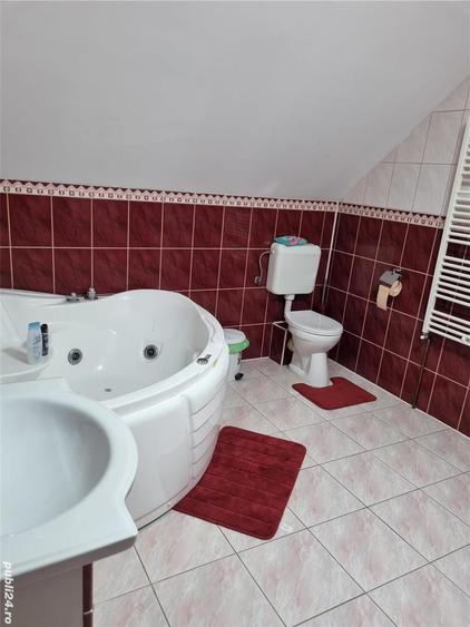 Casă cu 5 camere în Giroc