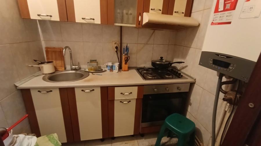 Casă individuală cu 2 camere cu Canalizare în Central